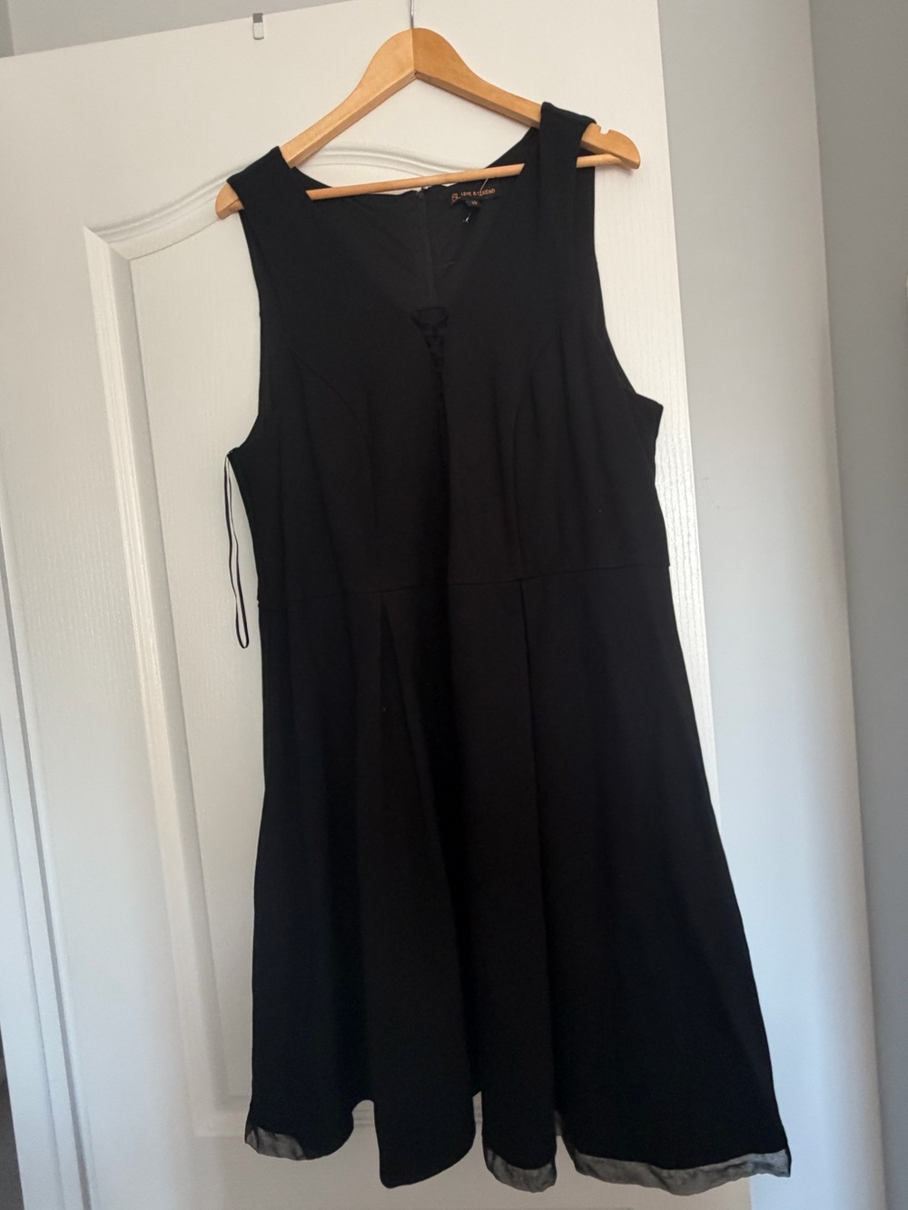 Black Sleeveless A-Line Lace Up Skater Dress